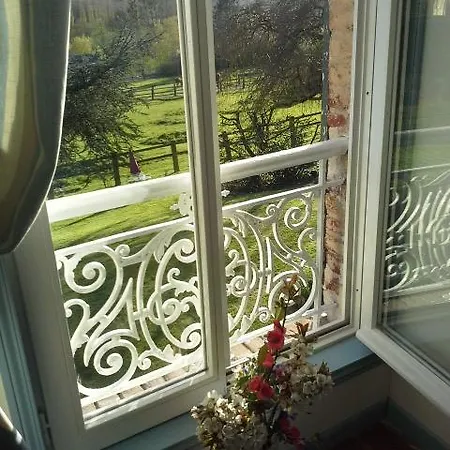 Bed & Breakfast Les Chambres Du Manoir De Guitry