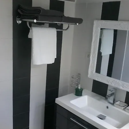 Les Chambres Du Manoir De Guitry *