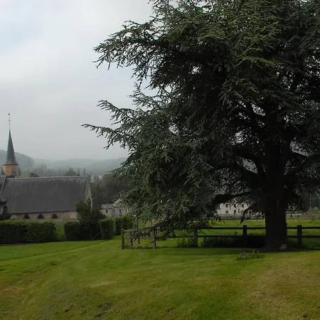 Les Chambres Du Manoir De Guitry Bed & Breakfast